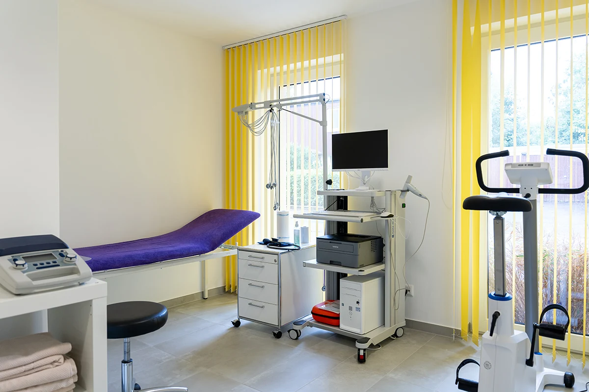 Praxis Schleiden Behandlung II EKG